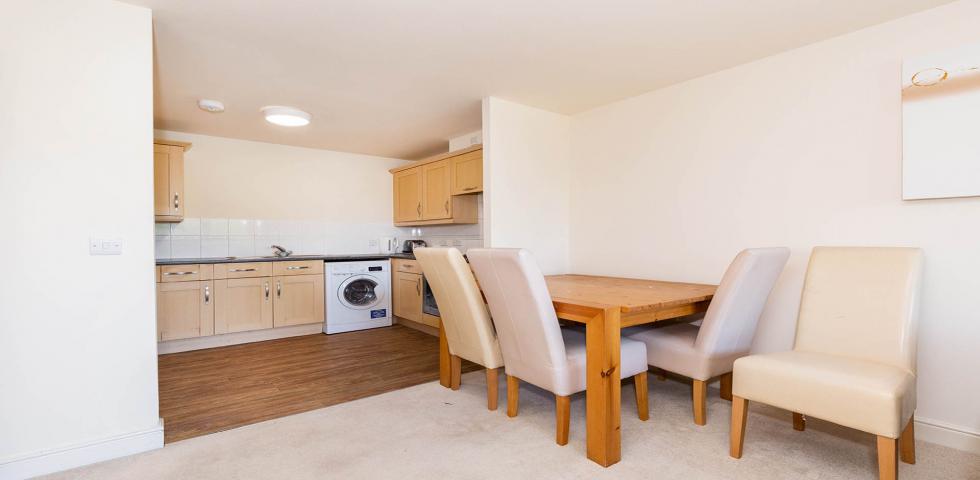 			1 Bedroom, 1 bath, 1 reception Apartment			 Cline Road, Bounds Green